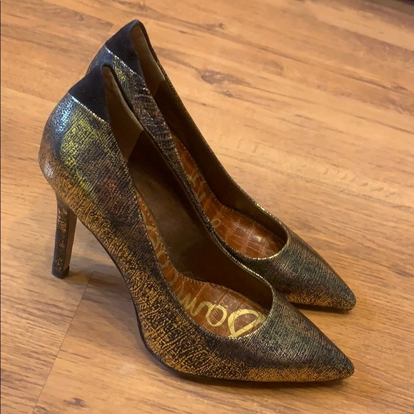 •RARE• Gold leather Sam Edelman stiletto heels - Picture 1 of 5
